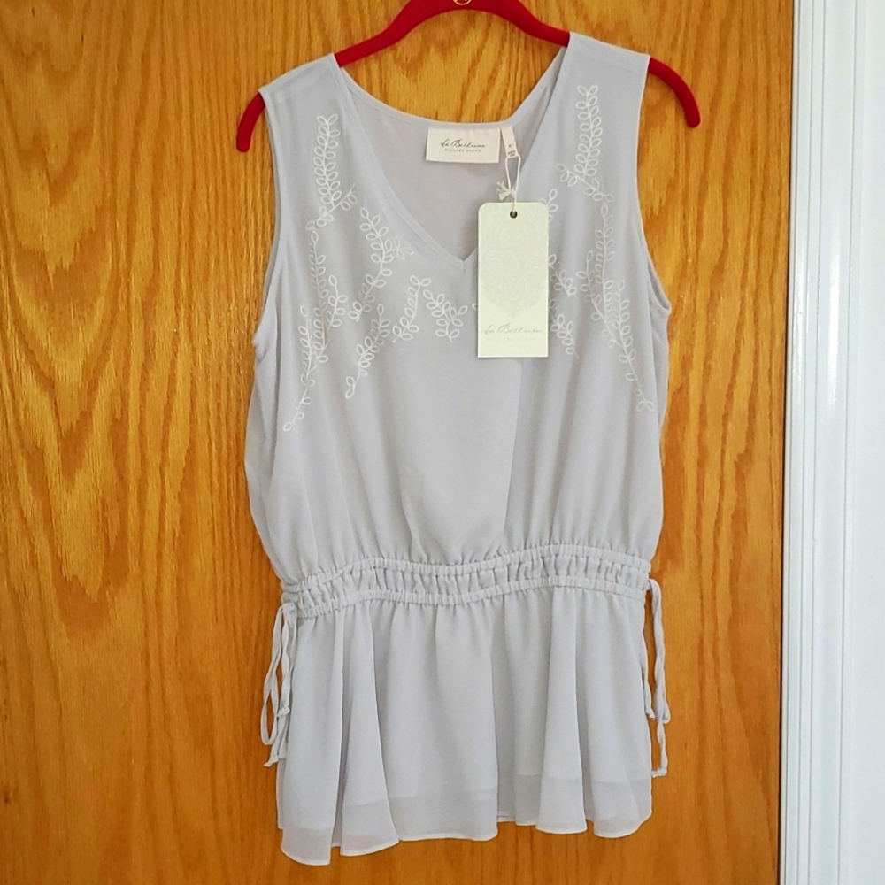 le chateau Women's Light Gray Embroidered Sleeveless Blouse